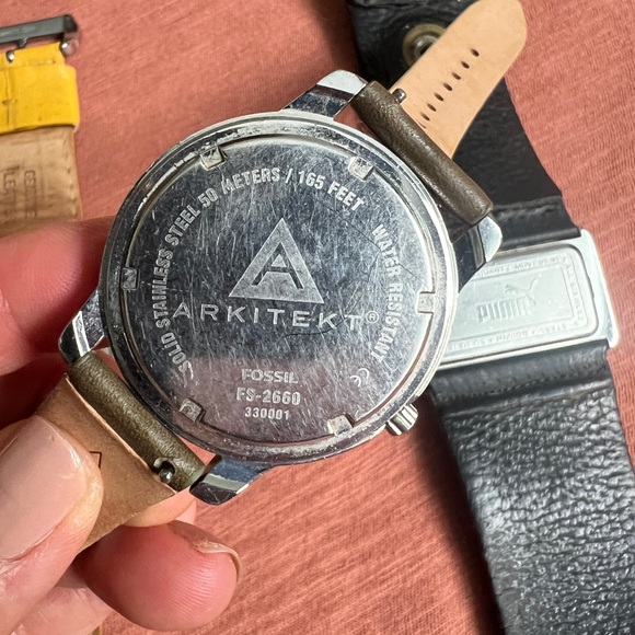 Bundle of 3: Kenneth Cole, PUMA, Fossil Leather Watches - Picture 4 of 6